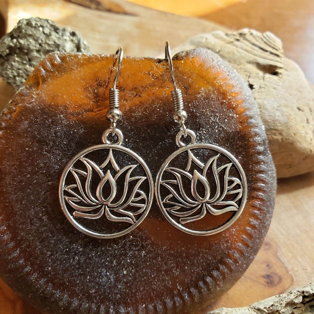 Handmade Simple Basic Silver Zen Lotus Flower Earrings - Yoga Meditation Gift